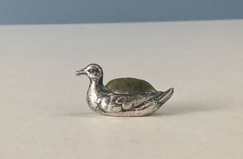 ANTIQUE SILVER MINIATURE DUCK PIN CUSHION - ADDITIONAL PHOTO 5
