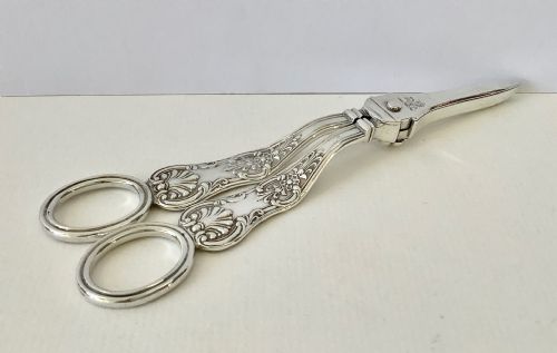 PAIR OF EARLY VICTORIAN GRAPE SCISSORS REILLY STORER - ADDITIONAL PHOTO 2