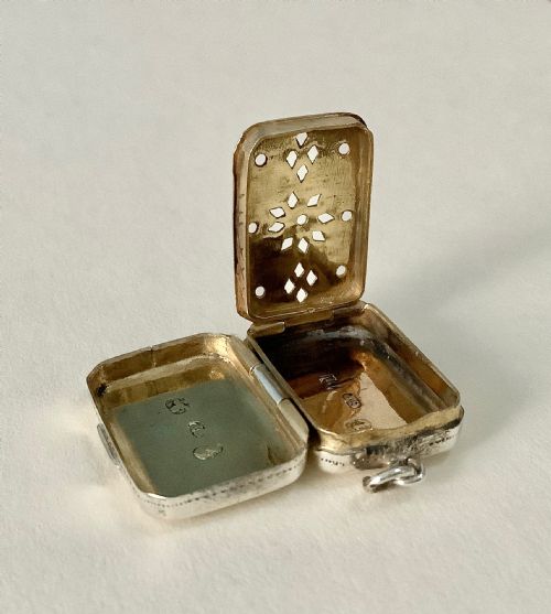 ANTIQUE MINIATURE GEORGIAN SILVER VINAIGRETTE PEMBERTON - ADDITIONAL PHOTO 4