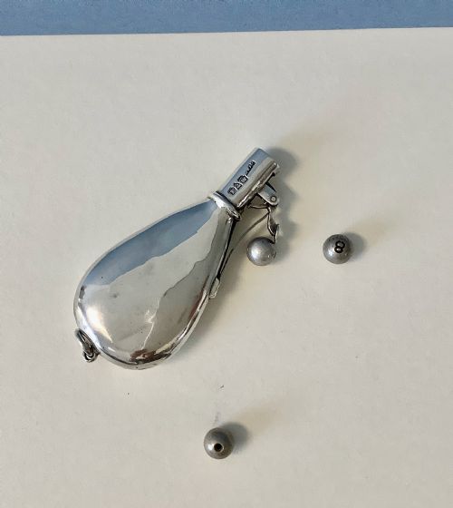 antique silver novelty powderflask butt marker - CATEGORY: ANTIQUE SILVER - DATED 1910