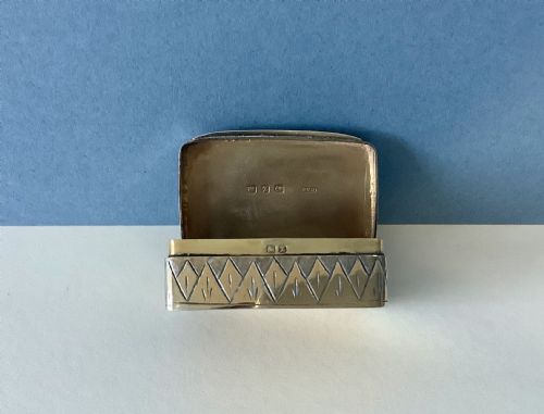 ANTIQUE VICTORIAN GILDED SILVER SNUFF BOX - ADDITIONAL PHOTO 3