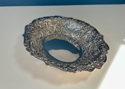 LARGE ANTIQUE EDWARDIAN SOLID SILVER DISH - ADDITIONAL PHOTO 2