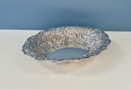 LARGE ANTIQUE EDWARDIAN SOLID SILVER DISH - ADDITIONAL PHOTO 5