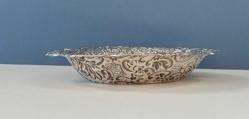 LARGE ANTIQUE EDWARDIAN SOLID SILVER DISH - ADDITIONAL PHOTO 7
