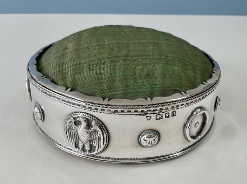 ARTIFICER'S GUILD ANTIQUE SILVER HAT PIN CUSHION STAND - ADDITIONAL PHOTO 1