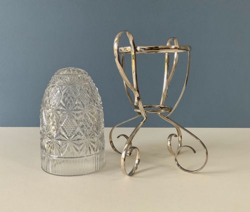 ANTIQUE SILVER PLATED CENTRE PIECE - ADDITIONAL PHOTO 3