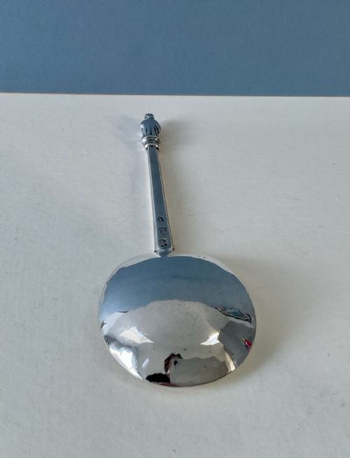 17TH CENTURY SILVER APOSTLE SPOON - ADDITIONAL PHOTO 4