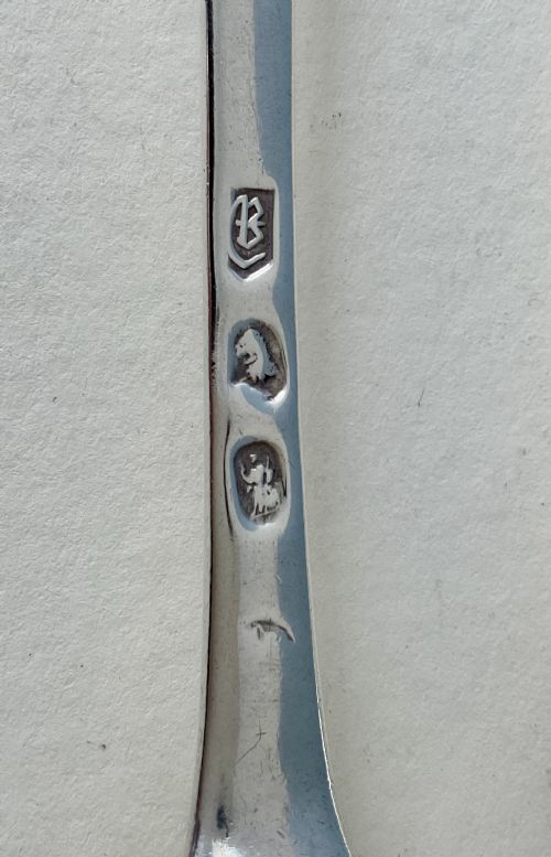 PAIR OF ANTIQUE GEORGIAN SILVER FORKS - ADDITIONAL PHOTO 3