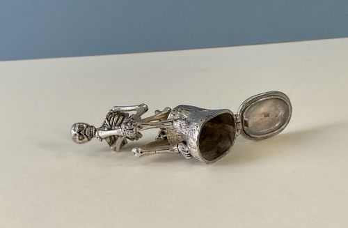 ANTIQUE SILVER MEMENTO MORI SKELETON VESTA - ADDITIONAL PHOTO 5