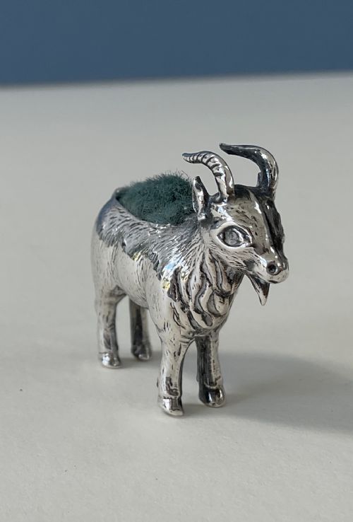 ANTIQUE SILVER NOVELTY PIN CUSHION MINI GOAT - ADDITIONAL PHOTO 3