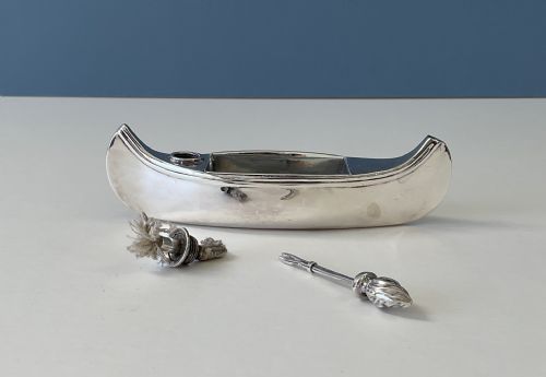ANTIQUE SILVER NOVELTY TABLE LIGHTER CANOE - ADDITIONAL PHOTO 1
