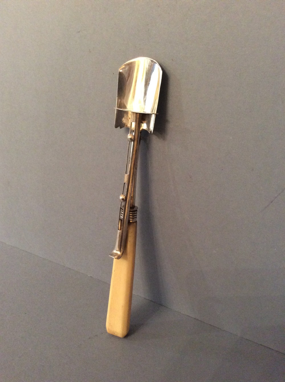 Antique Georgian Silver Stilton Scoop with Slider - Pemberton