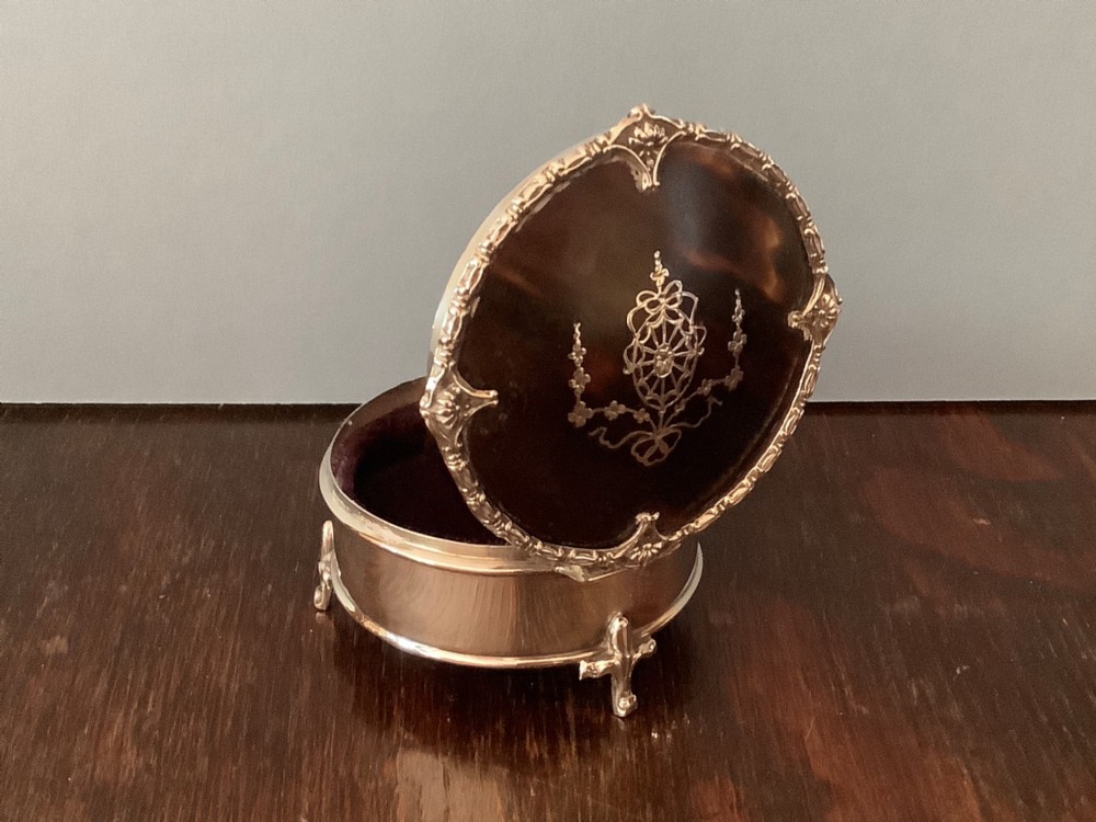 Antique Solid Silver Trinket Box Antique Solid Silver Trinket Box
