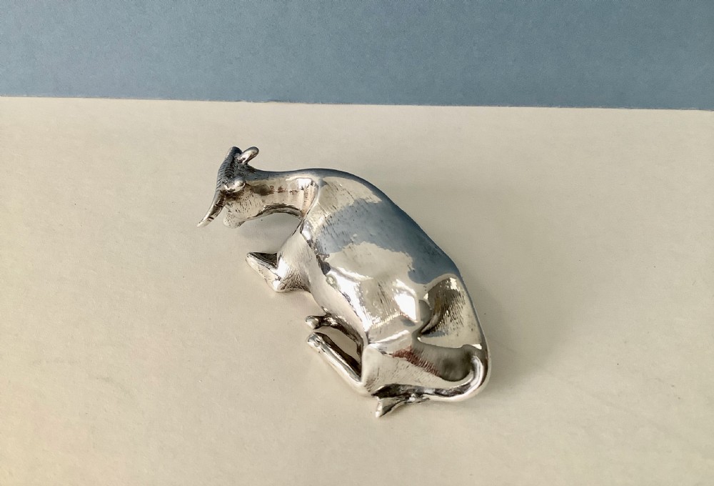 Antique Silver Snuff Box - Recumbent Cow View II