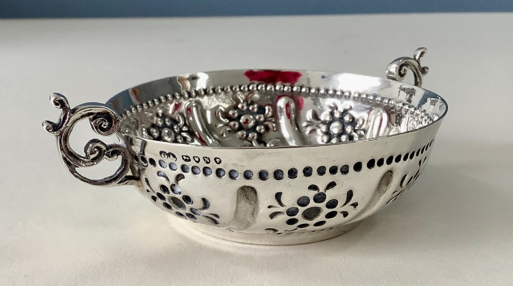 Antique Victorian Silver Wine Taster View VII