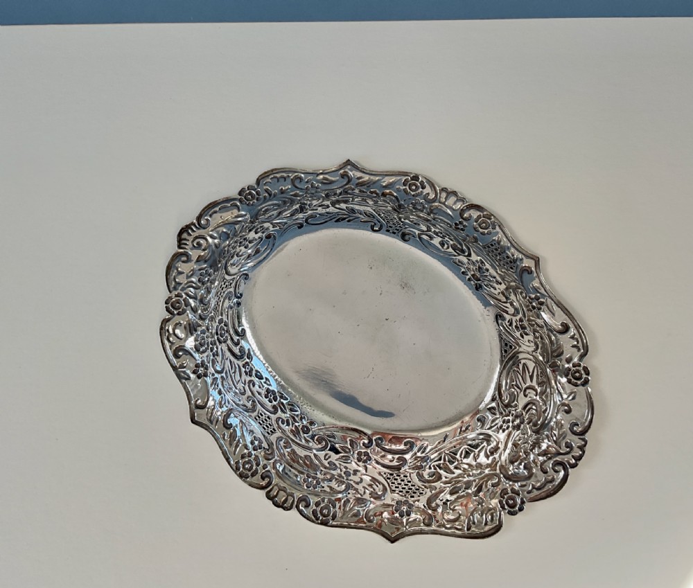 Large Antique Edwardian Solid Silver Dish View VII