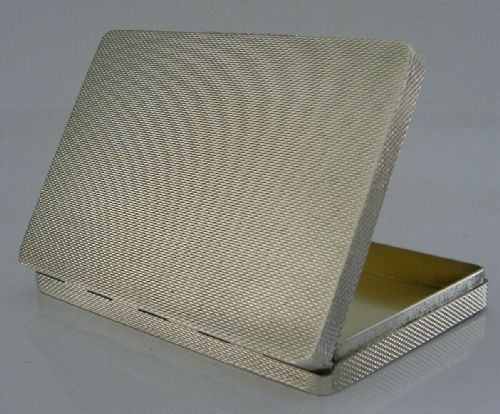 Large Top Quality English Solid Sterling Silver Snuff Box 98g 1946