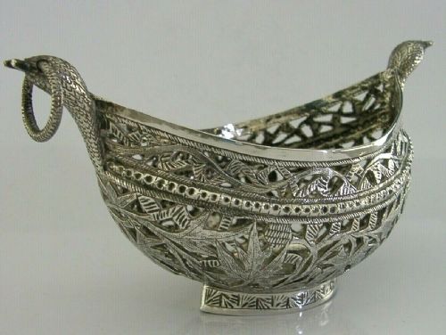 Beautiful Indian Eastern Solid Silver Kashkul Bowl C1900 Antique 116g