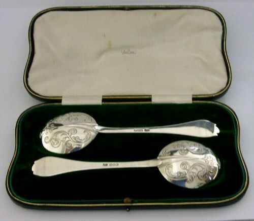 Rare English Sterling Silver Serving Spoons 1905 Antique Cased Fancy Back 118g
