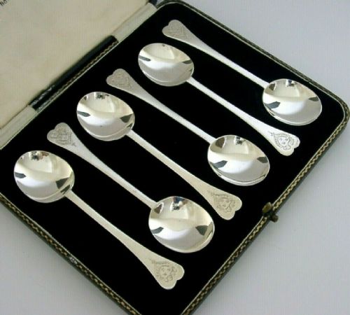 Beautiful English Sterling Silver Cherub Puritan Spoons 1929 Antique 78g Cased