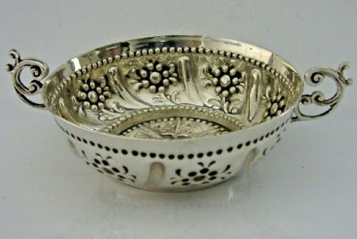 Victorian English Sterling Silver Bowl Quaich Cup 1888 Antique 54g