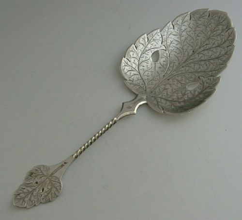 Pretty Dutch Solid Silver Cake Pastry Server Leaf Shape 1885 7.5inch 48g Antique