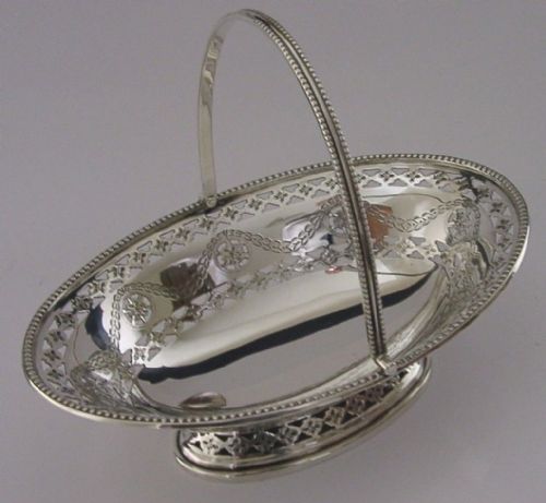 Edwardian English Sterling Silver Swing Handled Basket 1907 Antique 178g