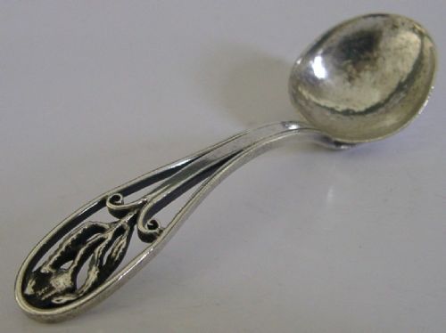 Rare Austrlian Linton Sterling Silver Arts and Crafts Caddy Spoon C1940