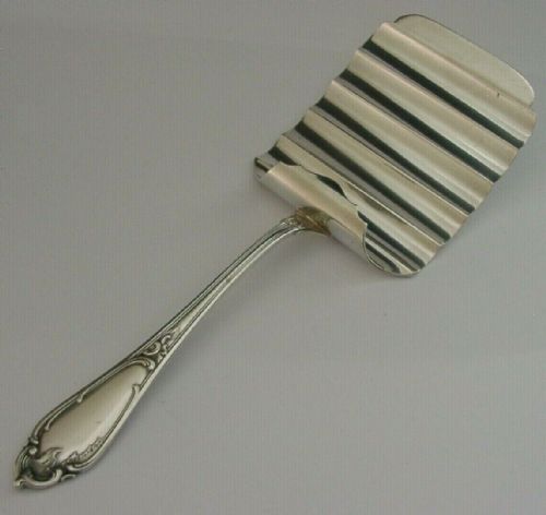 Beautiful Large German Solid 800 Silver Art Nouveau Asparagus Server 140g