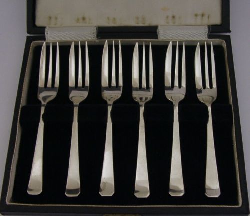 Art Deco Sterling Silver Cake Pastry Forks 1943 Antique Cased Liberty & Co