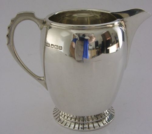 Heavy Beautiful Art Deco Solid Sterling Silver English Cream Jug 1946 145g