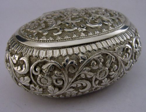 Superb Indian Solid Silver Pebble Tobacco Box C1890 Antique 90g