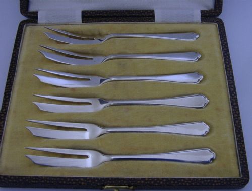 Art Deco Solid Sterling Silver Cake Pastry Forks 1945-6 Cased