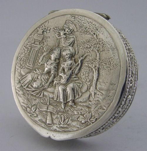 Beautiful 800 Solid Silver Snuff Pill Trinket Box C1940 55g
