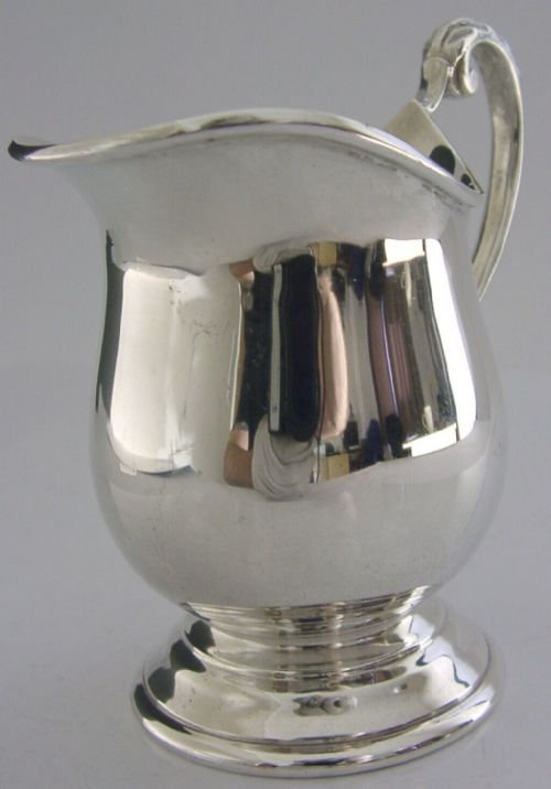 Mint Beautiful English Solid Sterling Silver Cream Jug 1967 Sheffield 110g