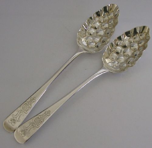 Beautiful Pair of Georgian Sterling Silver Berry Serving Spoons 1801 Antique 116g