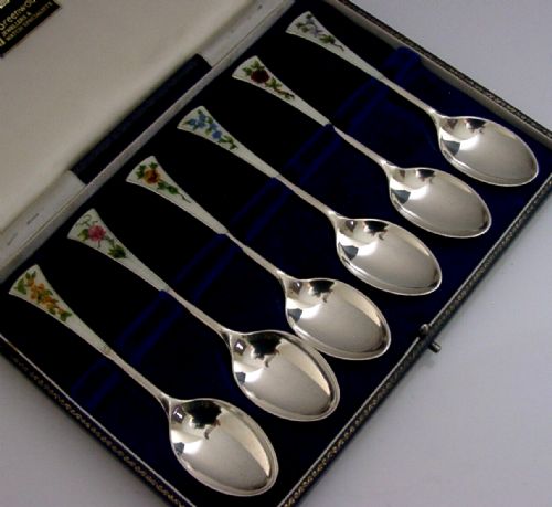 English Set of Six Sterling Silver Enamel Flower Spoons 1965 Cased
