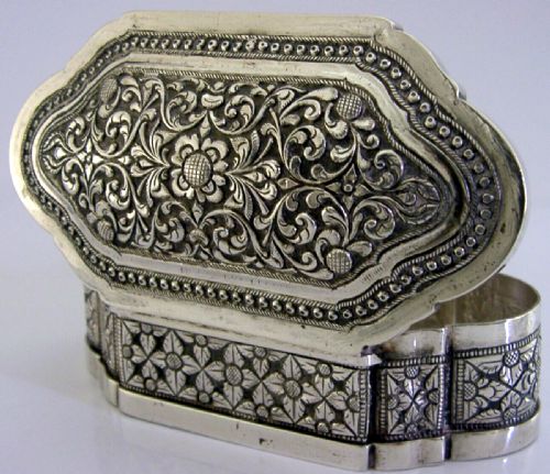 Beautiful Ceylon Sri Lamka Indian Solid Silver Table Box C1920 Antique 94g
