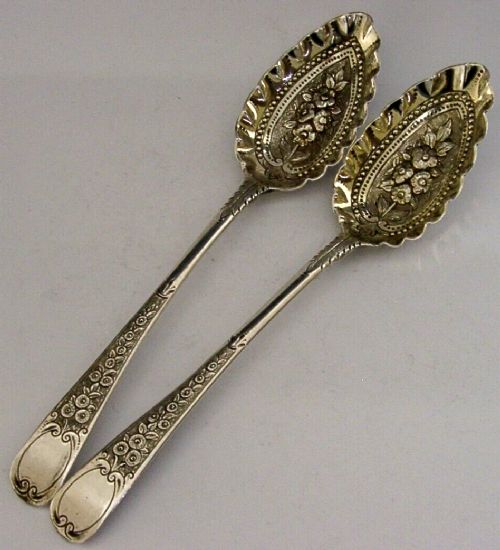 BEAUTIFUL PAIR OF GEORGIAN SOLID STERLING SILVER BERRY SERVING SPOONS 1806 ANTIQUE