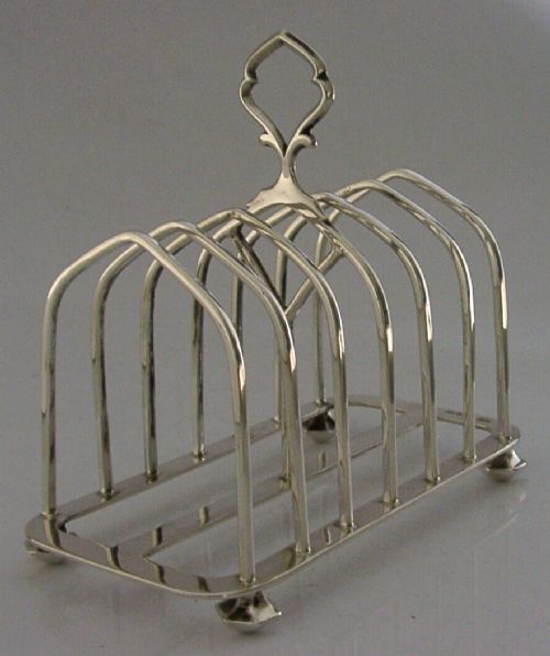 HEAVY 198g CHESTER STERLING SILVER SIX SLICE TOAST RACK 1926 GOTHIC ANTIQUE
