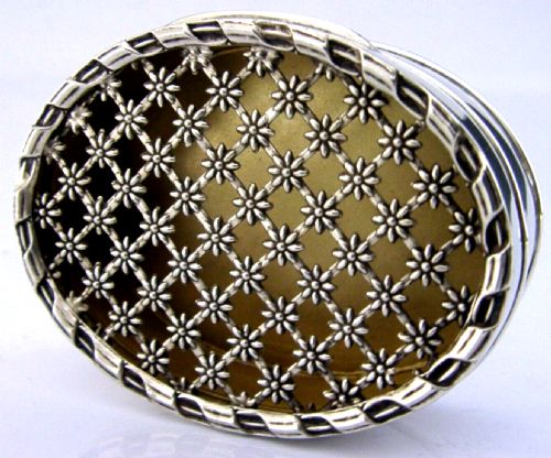 Beautiful Sterling Silver Potpourri Lavender Box 1906 English 2.75inch Antique