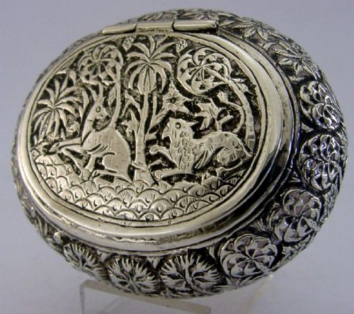 Beautiful 78g Indian Solid Silver Snuff Box C1900 Antique