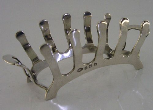 Unusual Backbone Sterling Silver Four Slice Toast Rack 1947 Antique 68g Art Deco