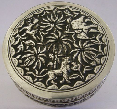 Indian Solid Silver Jungle Animals Table Box C1890 Antique 82g