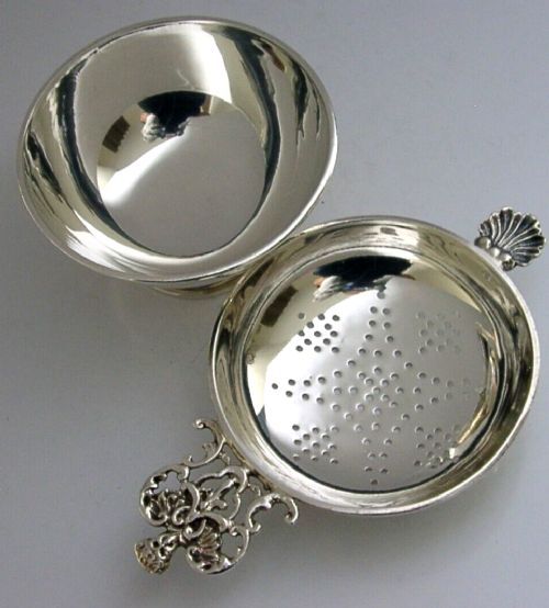 HEAVY 92g ENGLISH STERLING SILVER TEA STRAINER AND DRIP BOWL STAND 1947 COMYNS