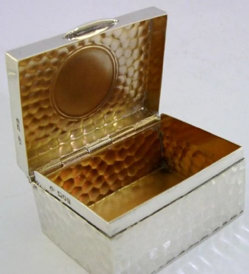 Quality English Solid Sterling Silver Box 1910 Arts & Crafts Antique W Comyns