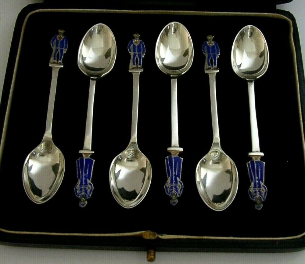 RARE SET OF STERLING SILVER INJURED SERVICEMEN / WOMEN SPOONS CASED 1918 ANTIQUE