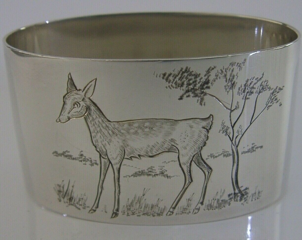 SUPERB ENGLISH SOLID STERLING SILVER DEER ANIMAL NAPKIN RING 1967