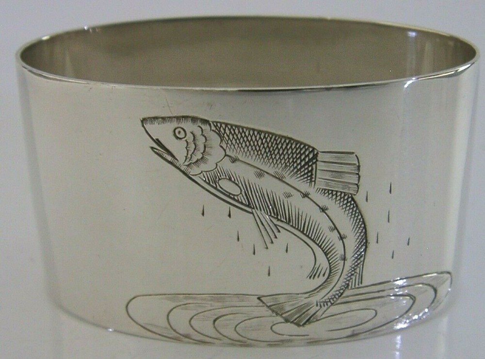 SUPERB ENGLISH SOLID STERLING SILVER LEAPING SALMON NAPKIN RING 1964 FISHING