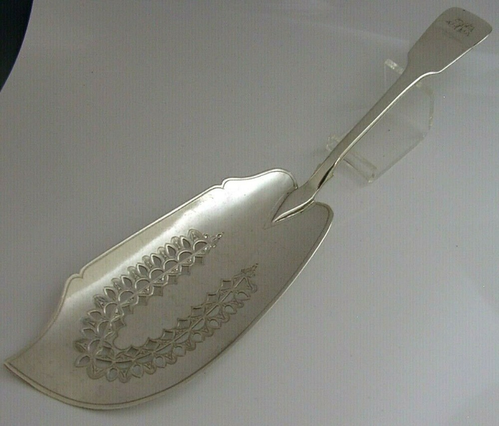 RARE ENGLISH SOLID STERLING SILVER BATEMAN FISH SLICE 1790 GEORGIAN ANTIQUE